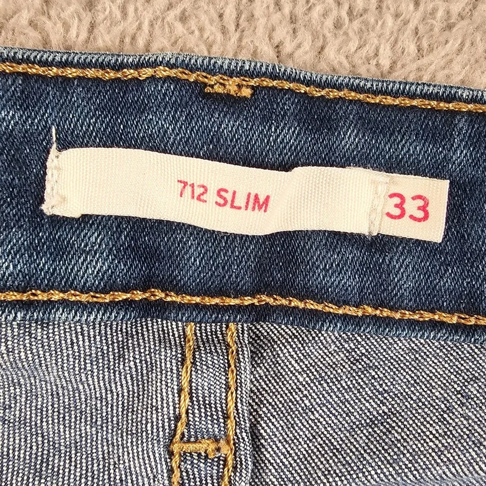 Levis 712 Slim Jeans Womens 33 Dark Wash Blue Mid Rise Stretch Denim Pants